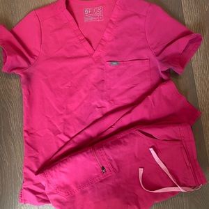 Figs Limited Edition Shocking Pink Scrub Set Medium